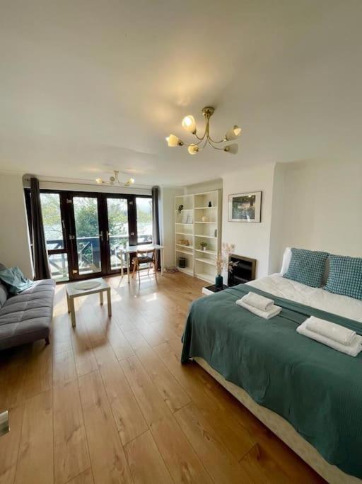 Thamesview Canary Wharf With Freeparking Casa de Férias Londres