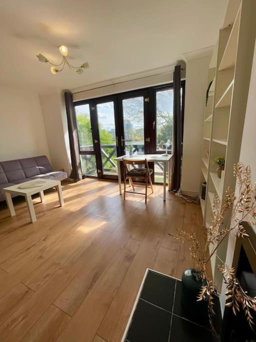 Casa de Férias Thamesview Canary Wharf With Freeparking *